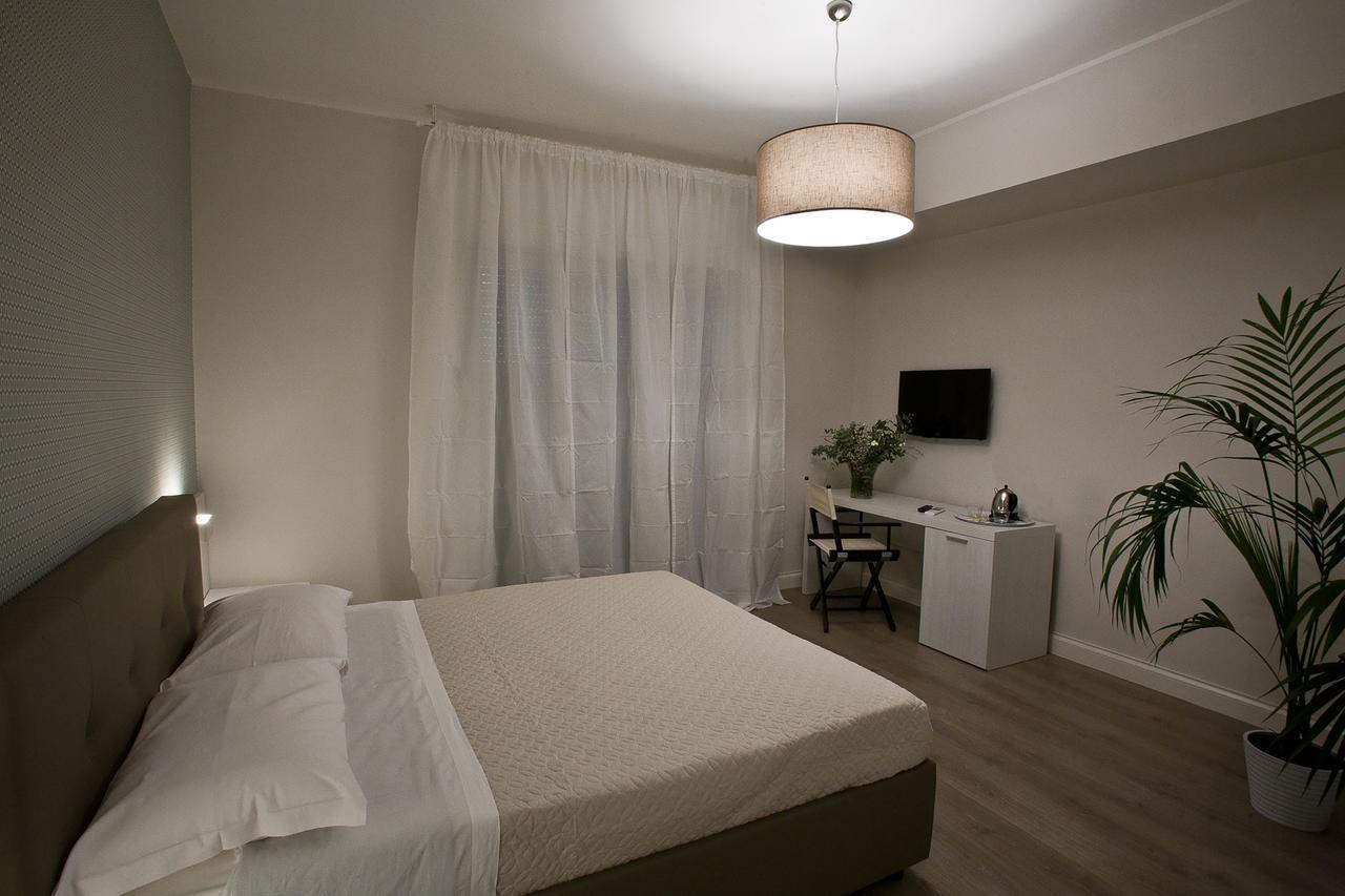 Отель Domus Roma Матера Экстерьер фото